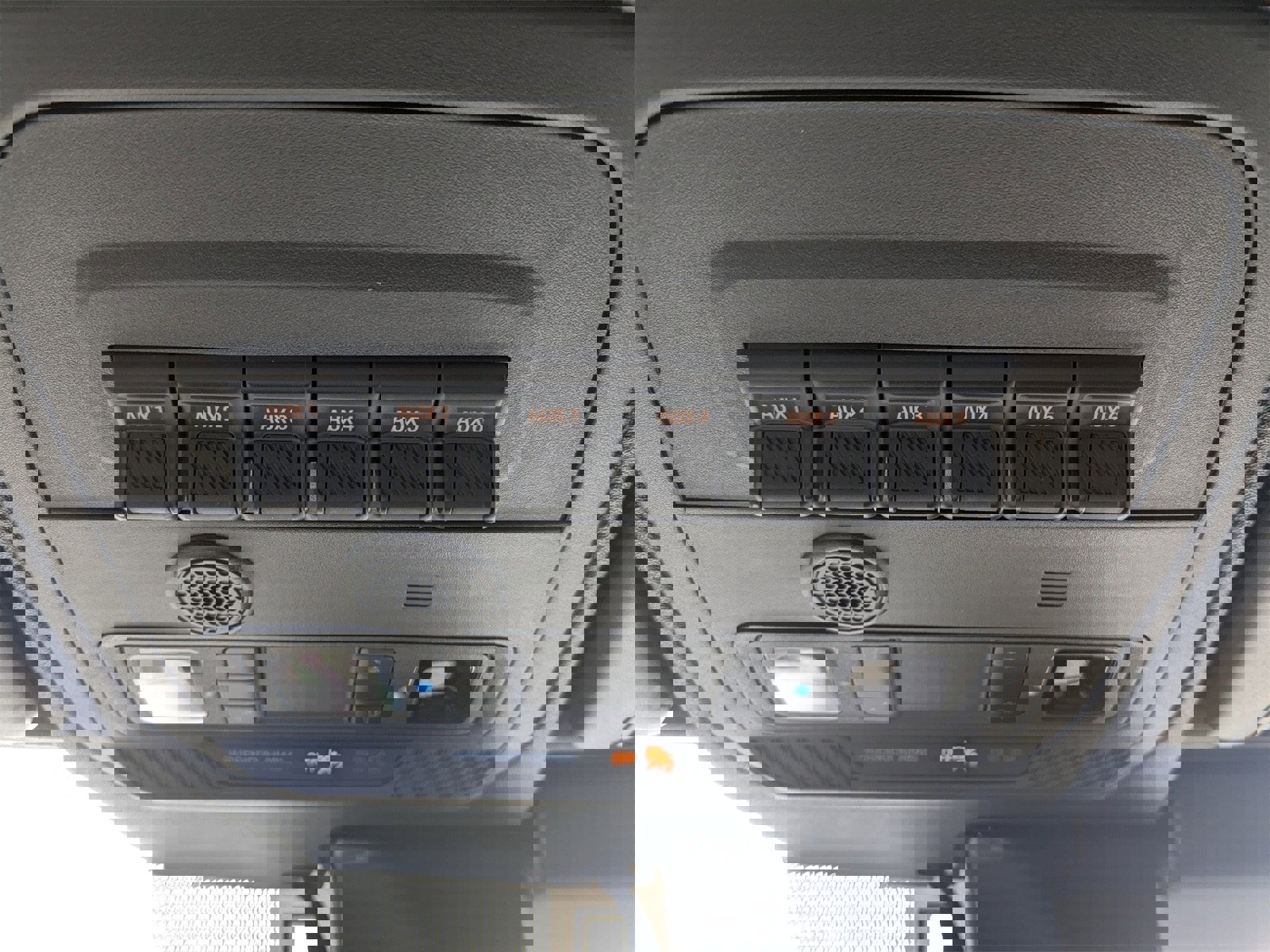 New 2025 Ford Bronco Badlands image 41