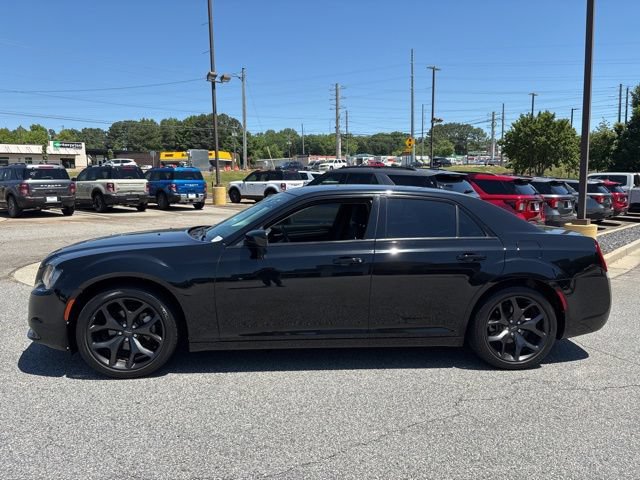 Used 2021 Chrysler 300 Touring w/ Sport Appearance Package RWD image 5