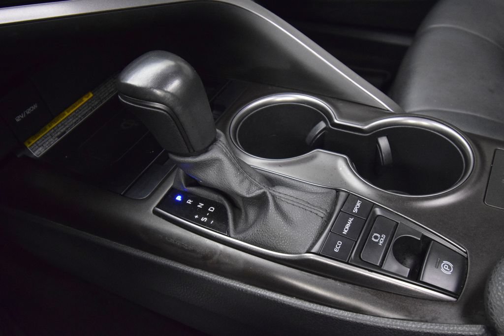Used 2021 Toyota Camry XSE AWD/4WD image 27