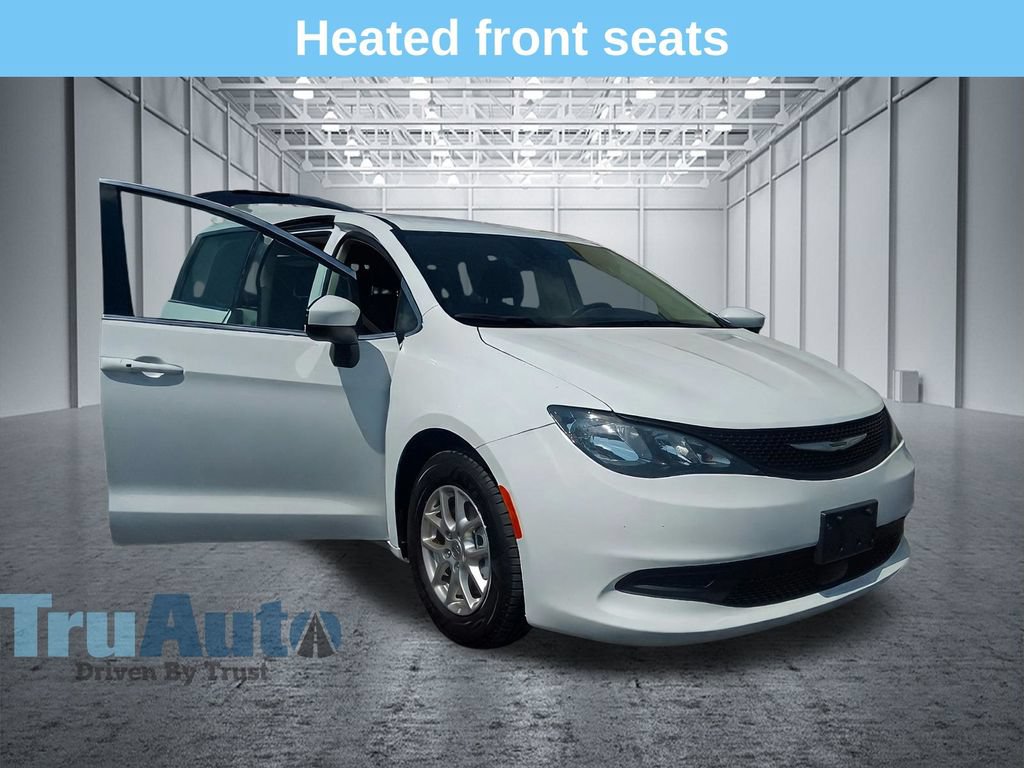 Used 2023 Chrysler Voyager LX FWD image 10