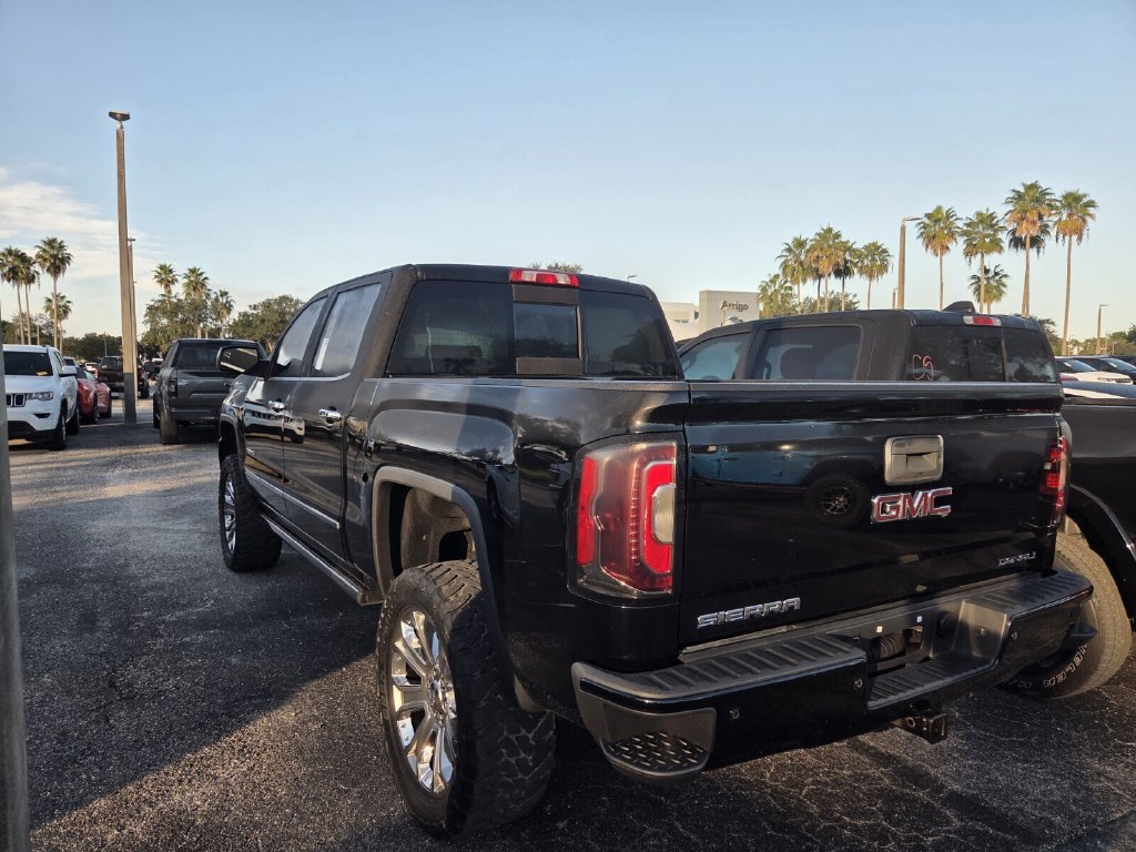 Used 2018 GMC Sierra 1500 Denali w/ Denali Ultimate Package AWD/4WD image 4