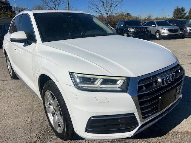 Used 2018 Audi Q5 2.0T Premium Plus w/ Premium Plus Package image 3