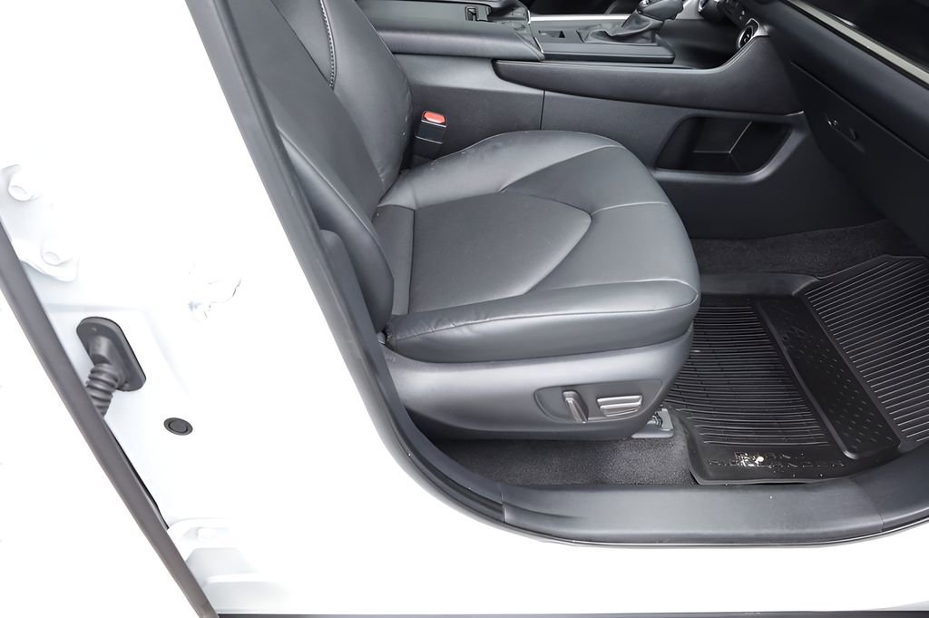 Certified 2024 Toyota Grand Highlander XLE image 24