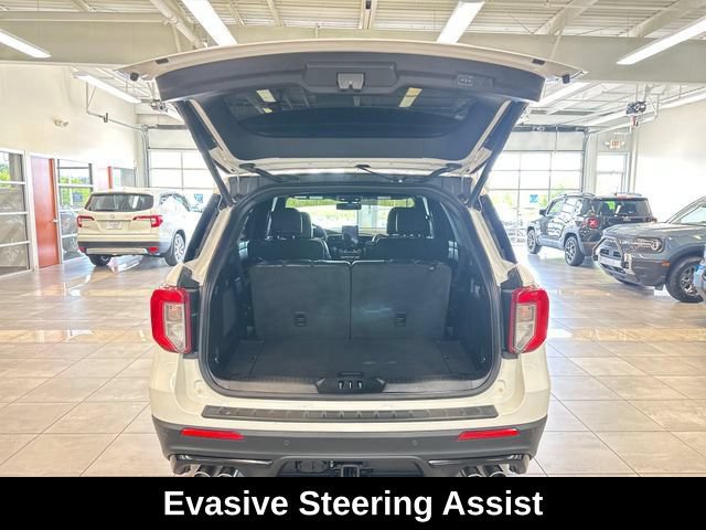 Used 2023 Ford Explorer ST w/ Equipment Group 401A AWD/4WD image 31