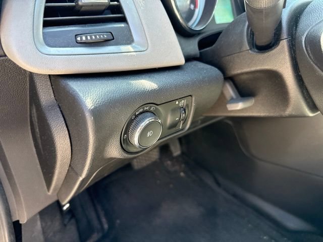 Used 2013 Buick Verano FWD image 18