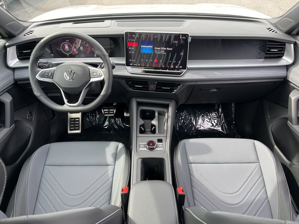 New 2026 Volkswagen Tiguan SE R-Line image 25