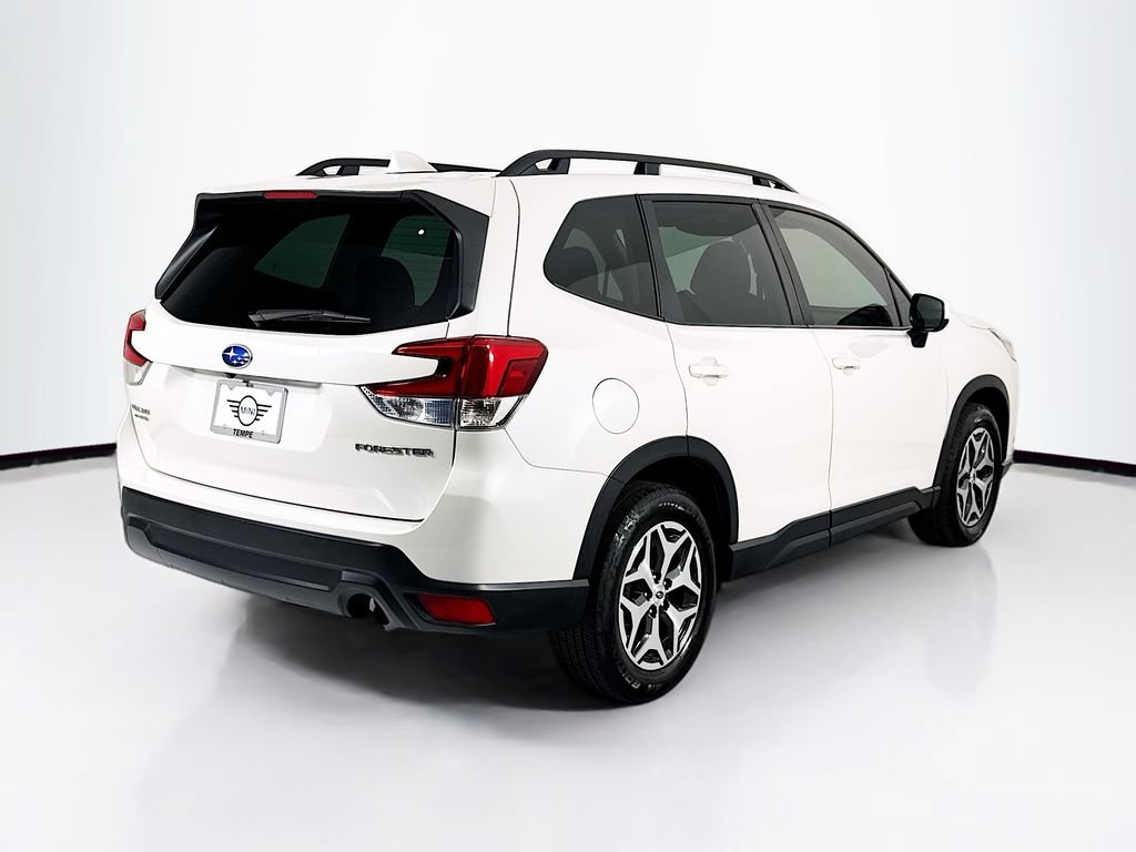 Used 2022 Subaru Forester Premium AWD/4WD image 5
