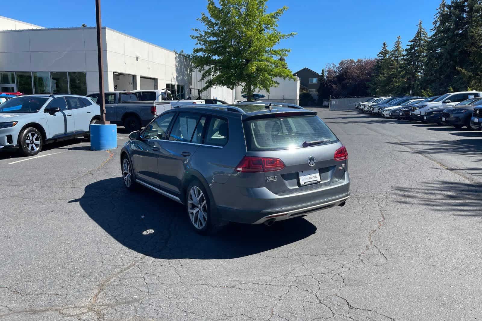 Used 2017 Volkswagen Golf Alltrack SEL AWD/4WD image 3