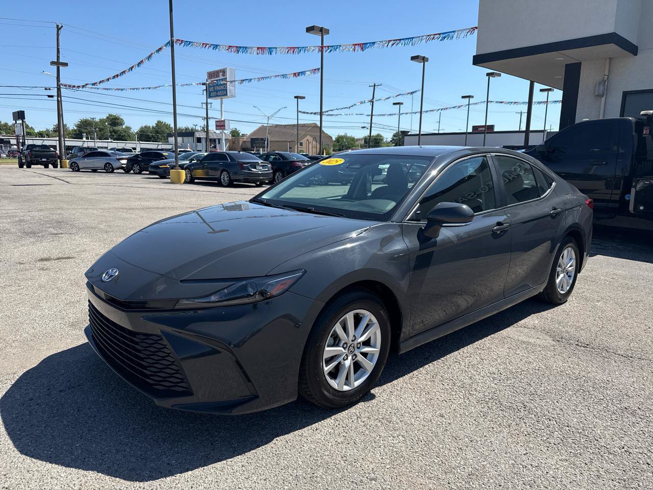 Used 2025 Toyota Camry LE FWD image 2