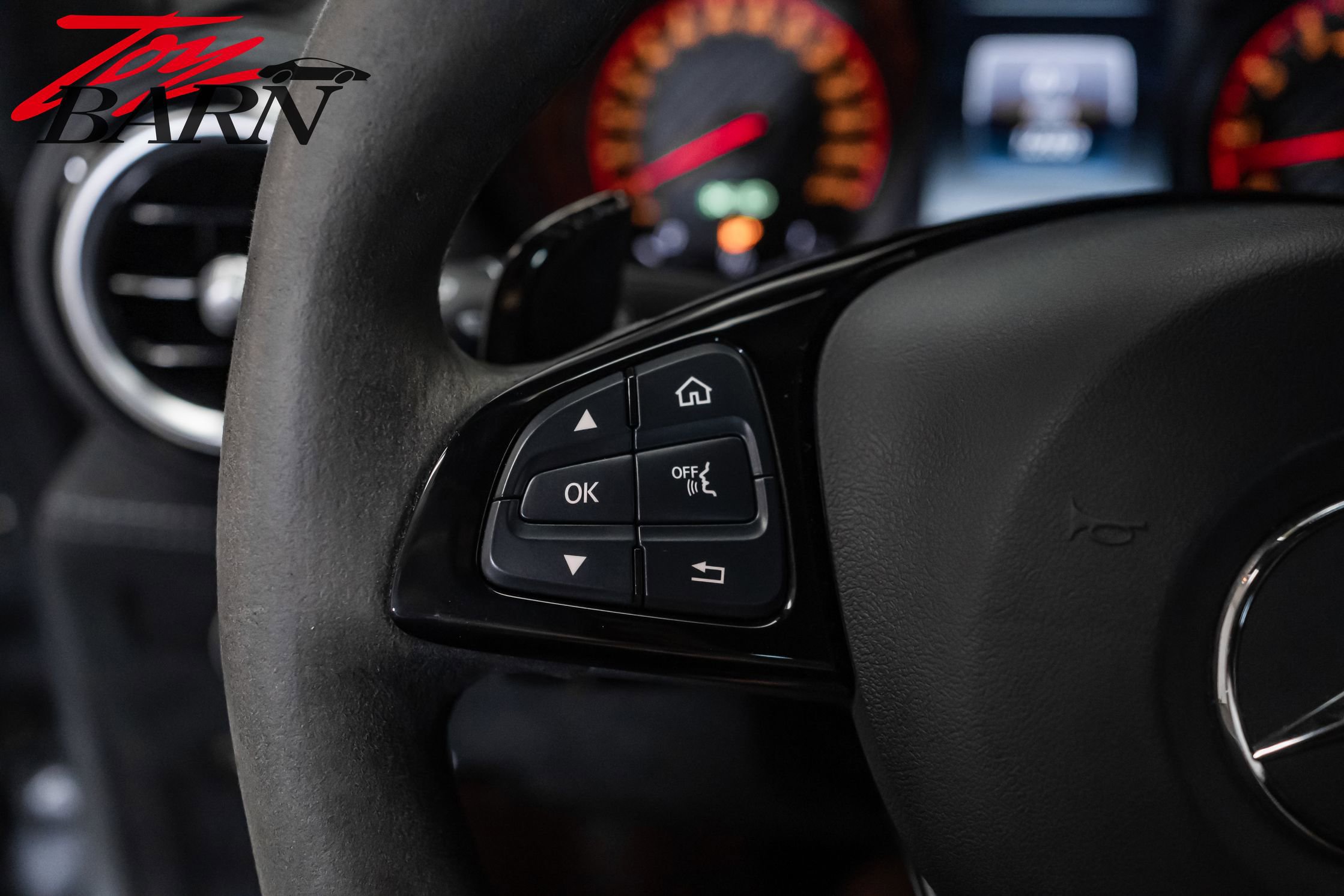 Used 2018 Mercedes-Benz AMG GT R image 35