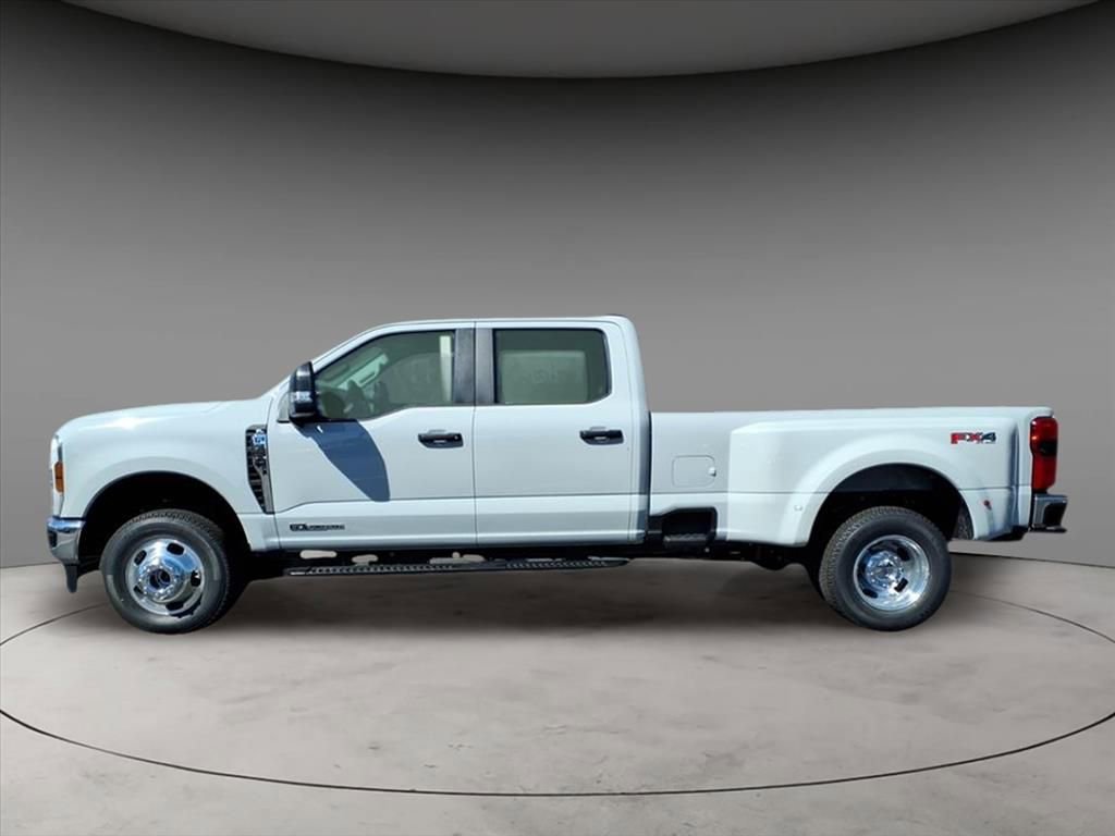 New 2026 Ford F350 XL w/ 360-Degree Camera Package image 2