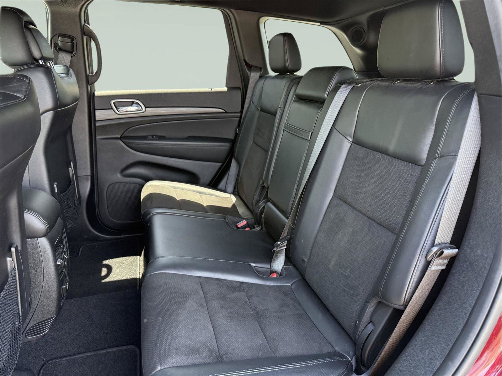 Used 2021 Jeep Grand Cherokee Laredo X AWD/4WD image 20