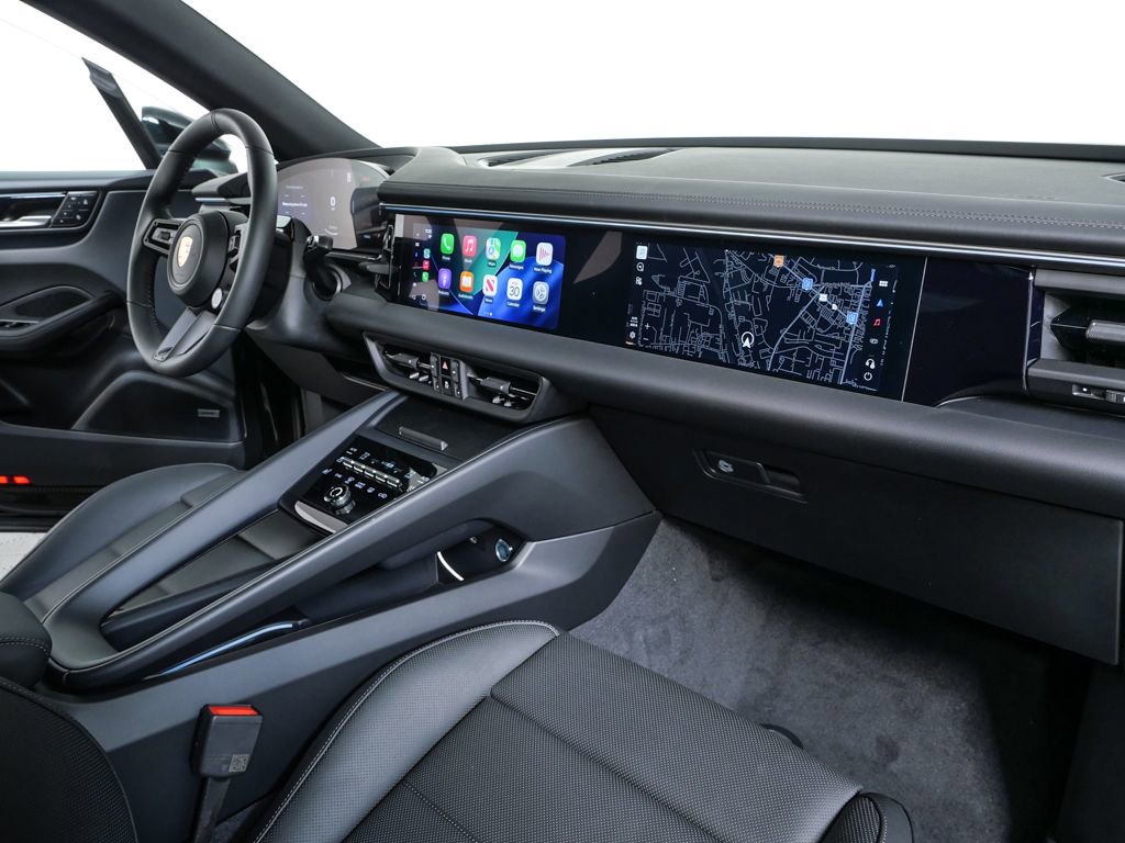 New 2026 Porsche Macan Electric image 19