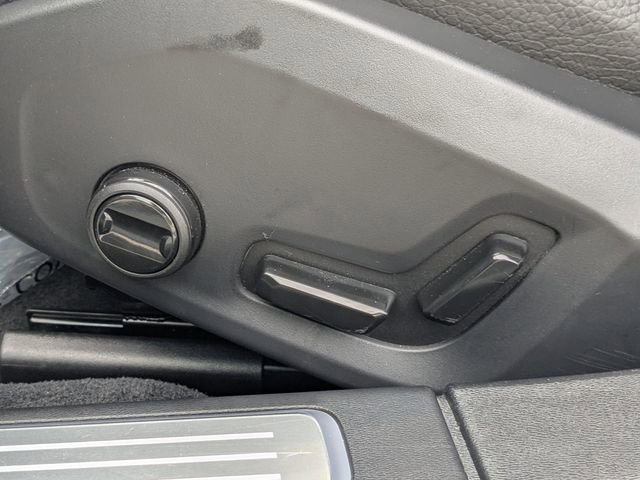 Used 2024 Volvo V90 B6 Cross Country Plus image 25