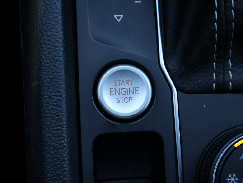 Used 2022 Volkswagen Atlas Cross Sport SEL Premium R-Line image 26