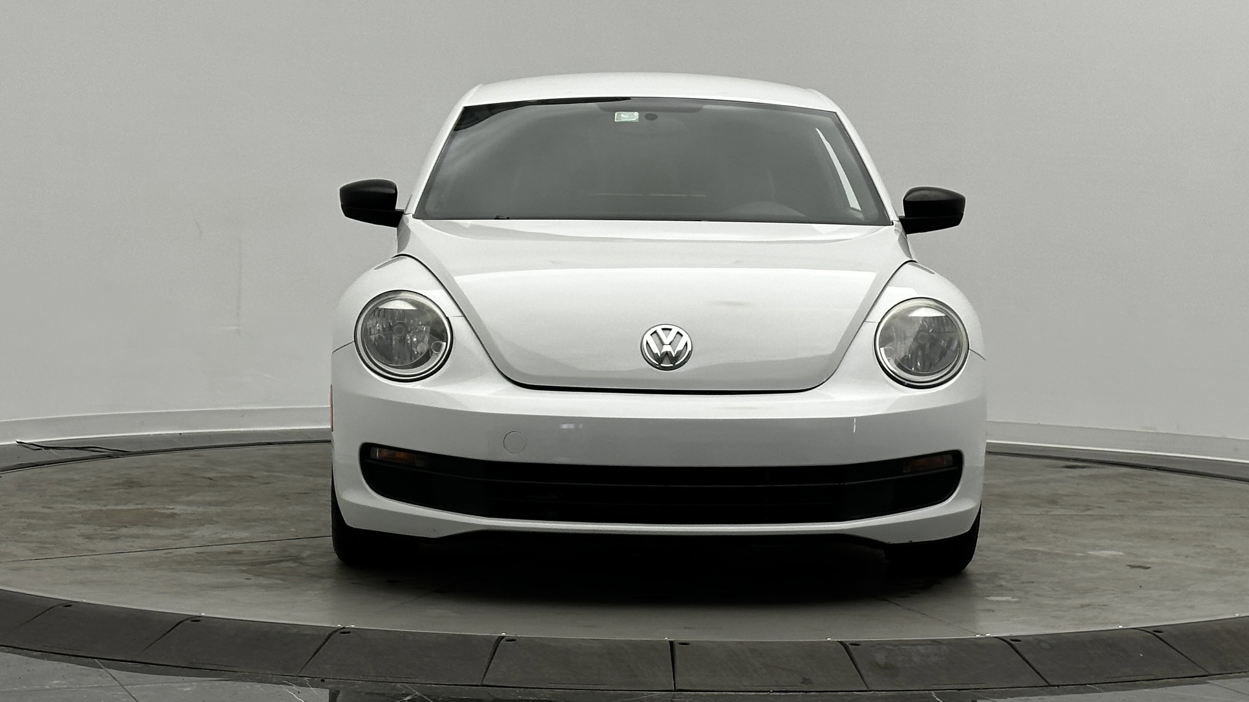 Used 2015 Volkswagen Beetle 1.8T image 2