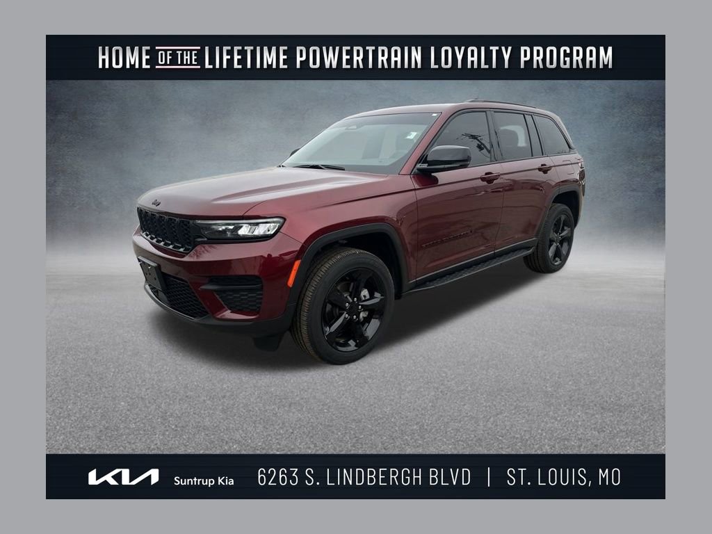 Used 2023 Jeep Grand Cherokee Altitude image 1