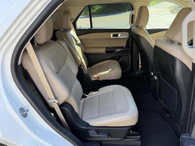 Used 2020 Ford Explorer Limited image 22