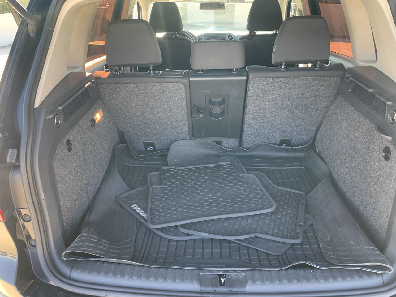 Used 2015 Volkswagen Tiguan S image 20