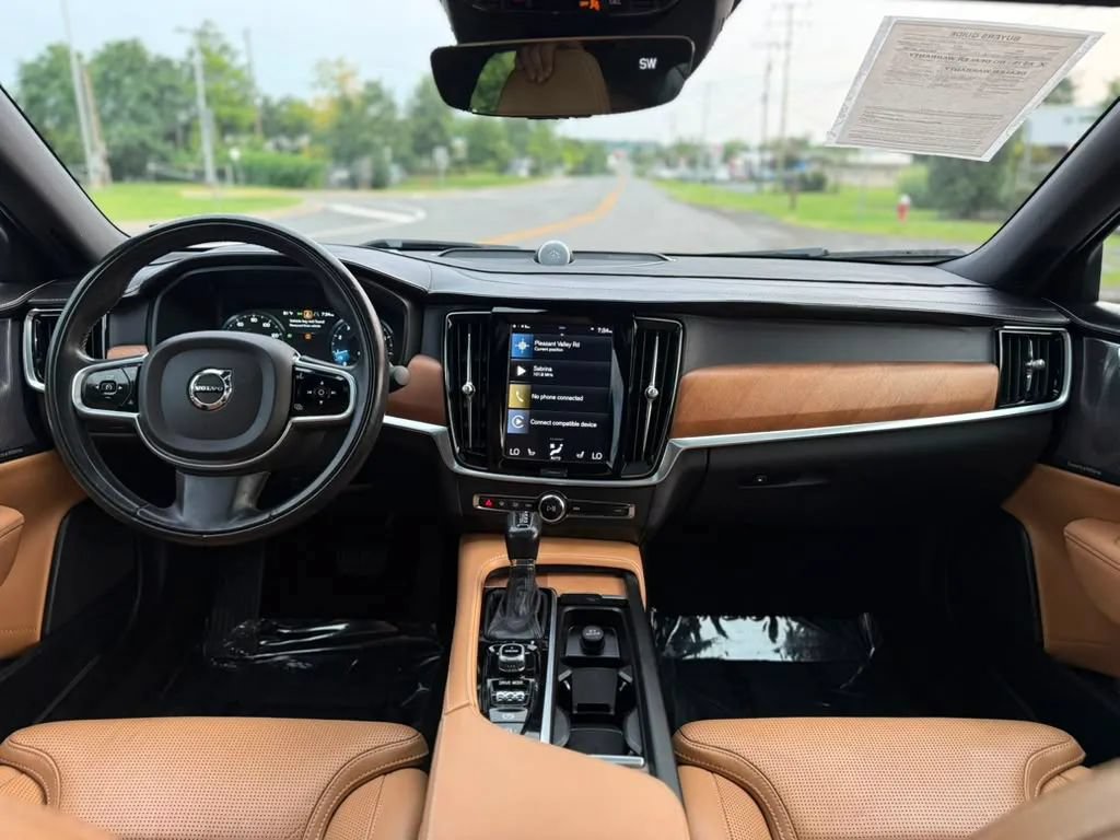 Used 2017 Volvo S90 T6 Inscription w/ Vision Package AWD/4WD image 17