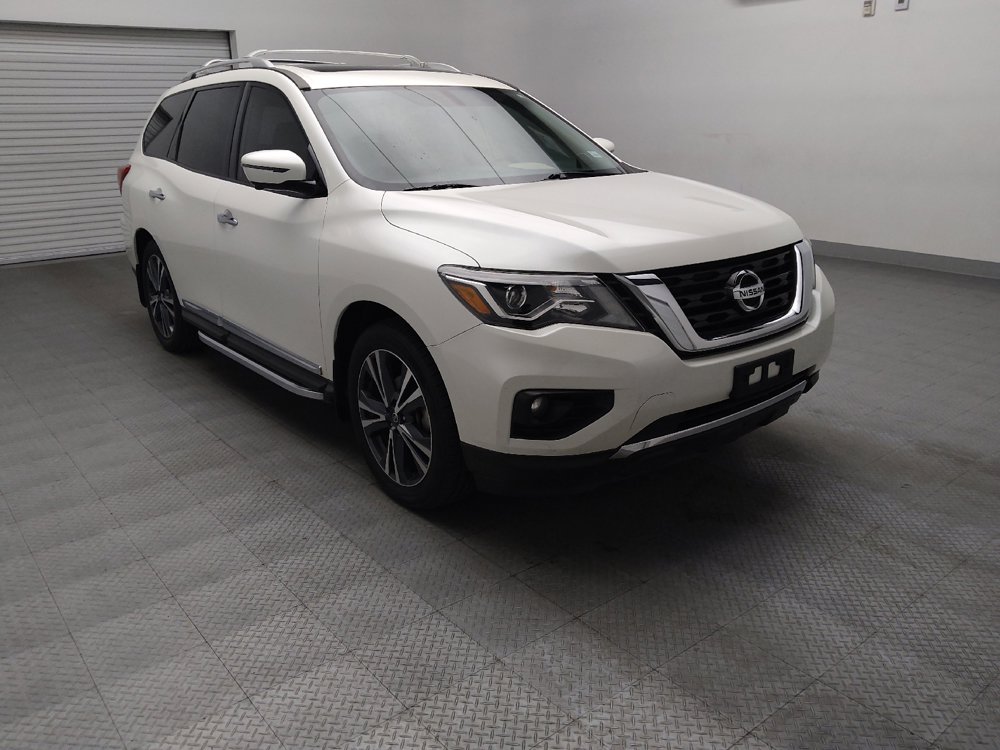 Used 2020 Nissan Pathfinder Platinum w/ Cargo Package FWD image 13