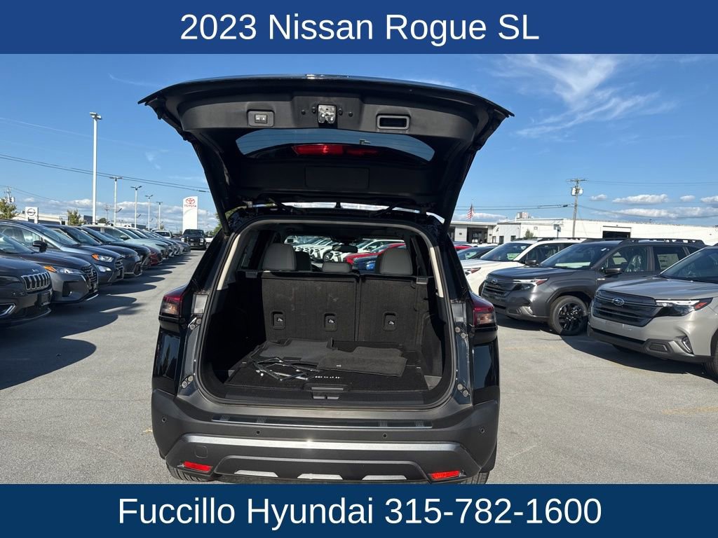 Used 2023 Nissan Rogue SL w/ SL Premium Package image 8