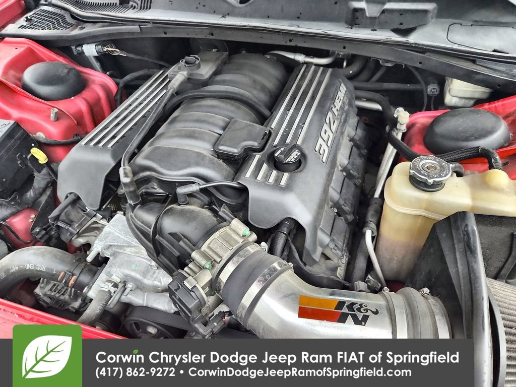Used 2015 Dodge Challenger SRT RWD image 34