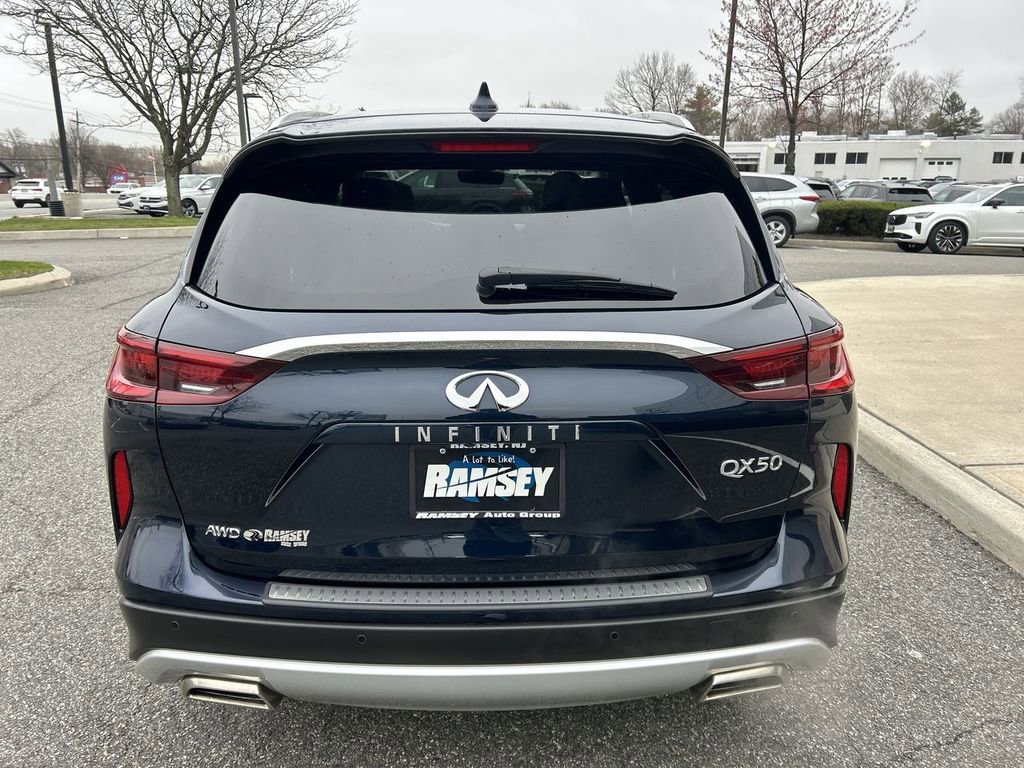 Certified 2025 INFINITI QX50 Luxe w/ Accent Package image 26