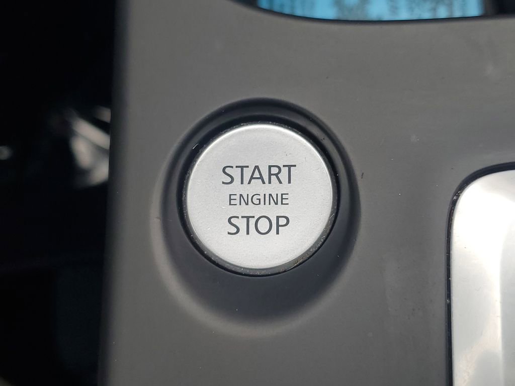 Used 2023 INFINITI QX50 Sensory image 34