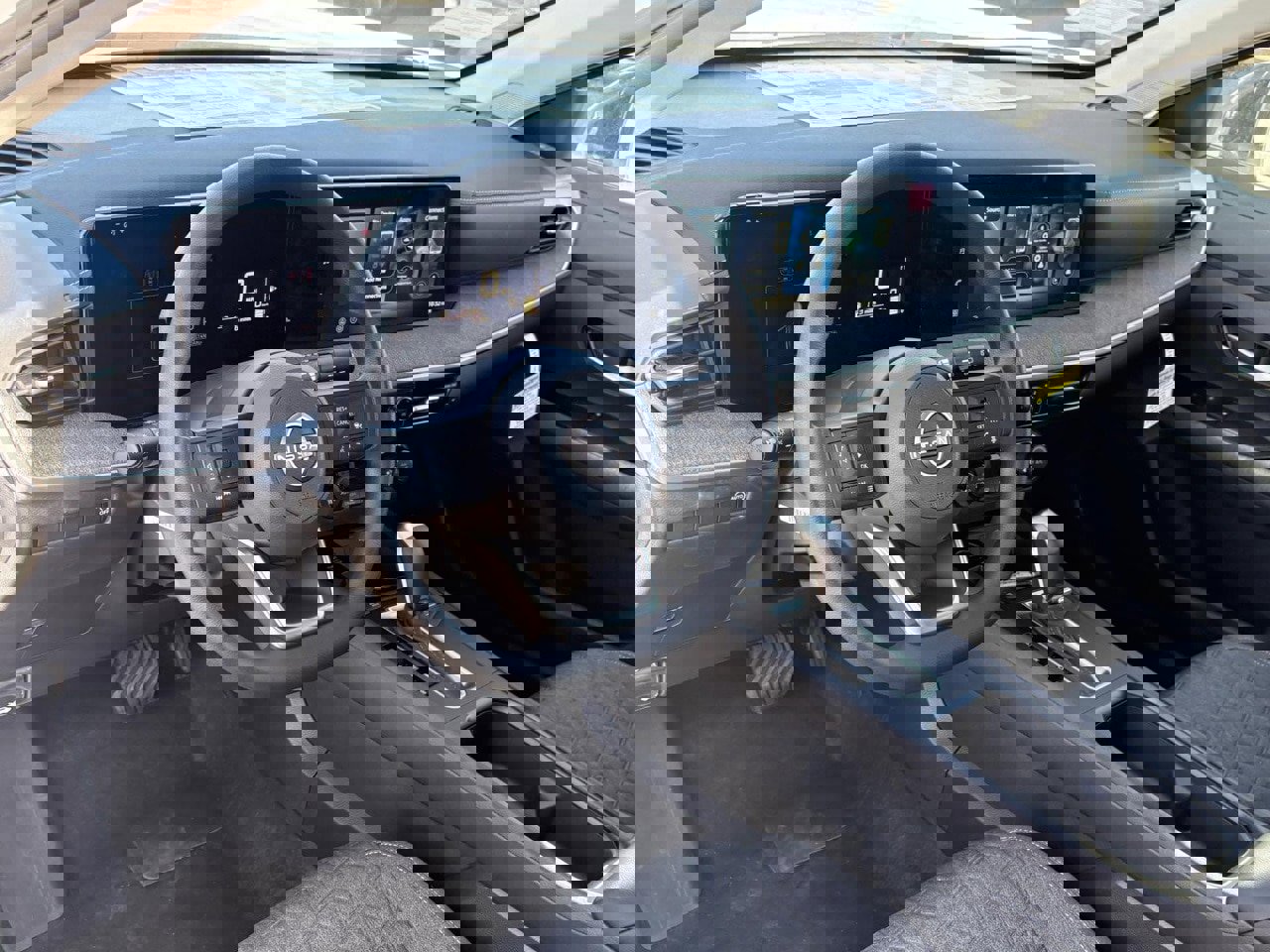 New 2026 Nissan Kicks SV image 13