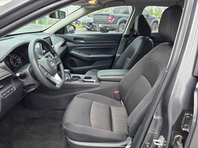 Used 2025 Nissan Altima 2.5 SV FWD image 20