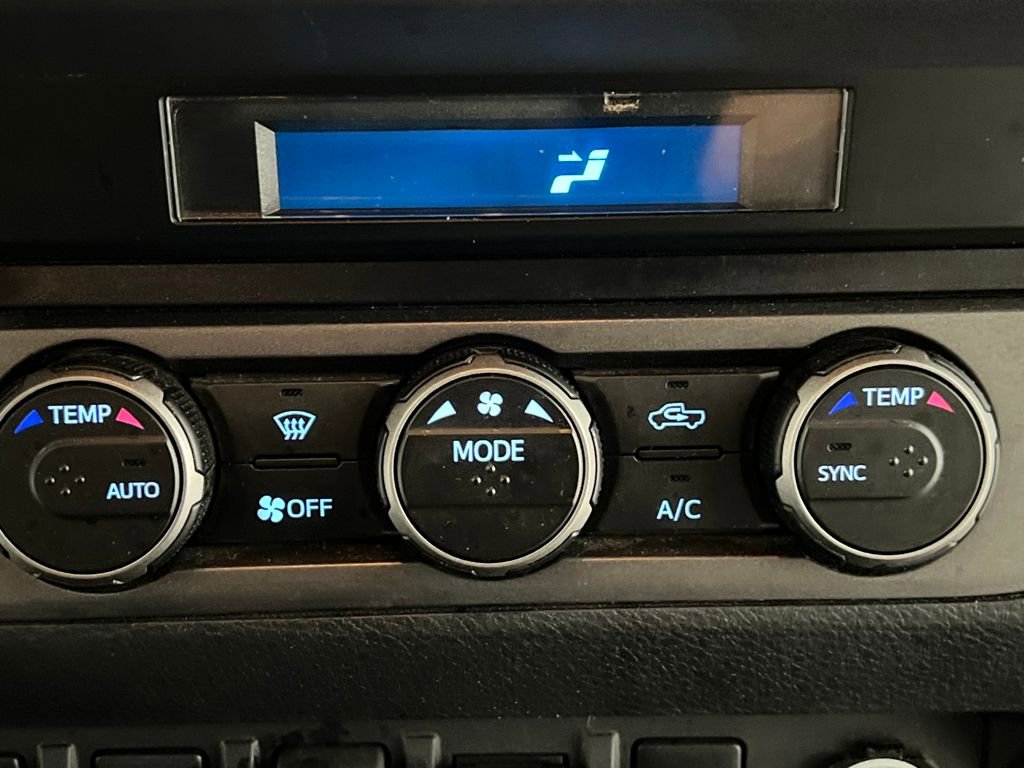 Used 2023 Toyota Tacoma TRD Off-Road image 48