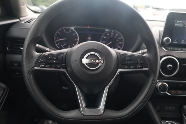 Used 2024 Nissan Sentra SV FWD image 13