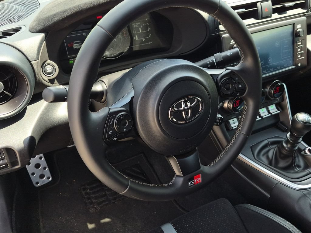 Used 2024 Toyota GR86 Premium RWD image 21