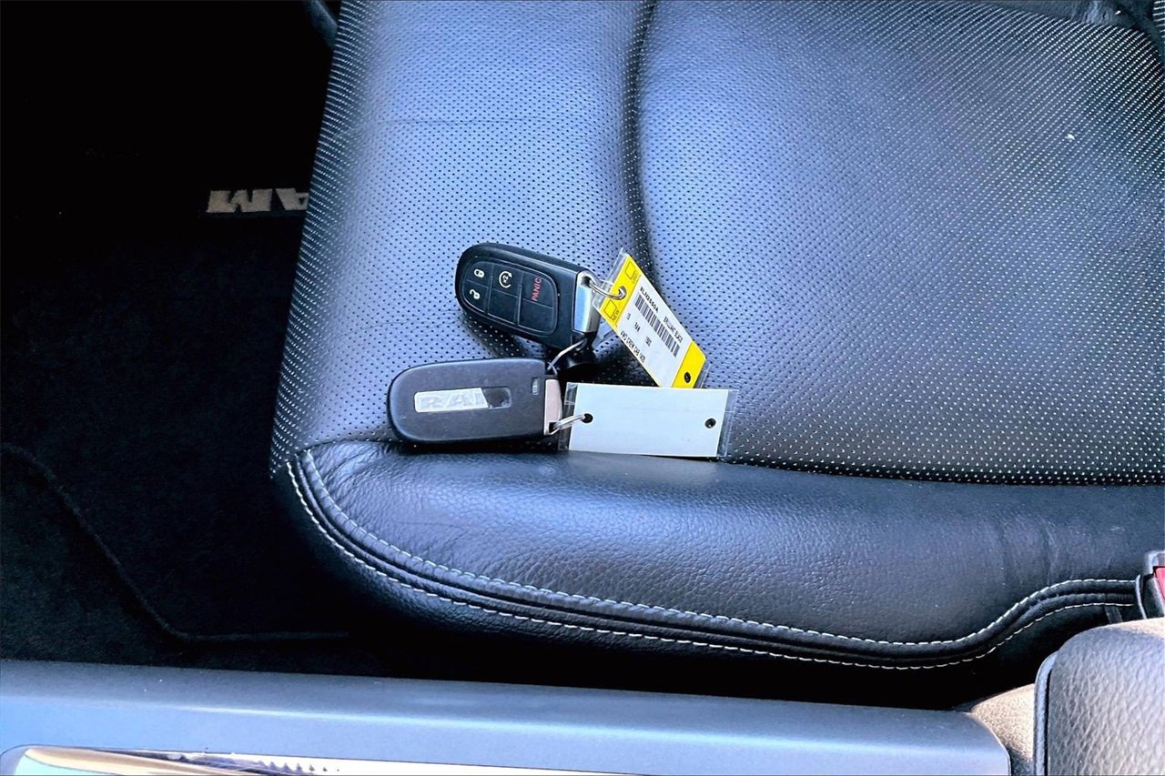 Certified 2015 RAM 1500 Sport w/ Convenience Group image 30