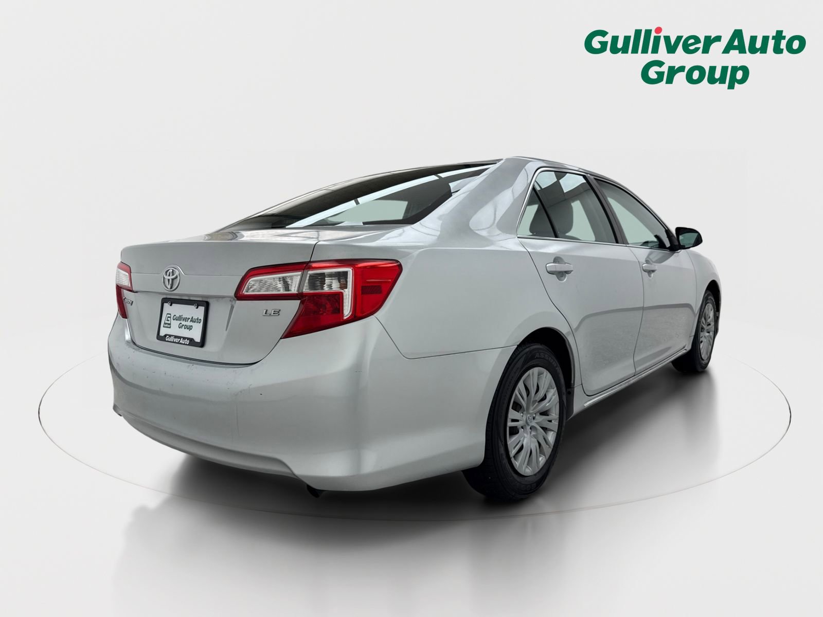 Used 2013 Toyota Camry LE image 8