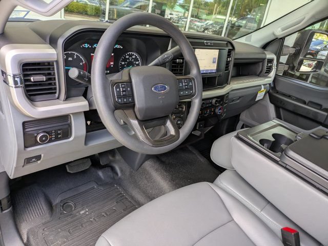 New 2026 Ford F550 4x4 Regular Cab Super Duty image 14