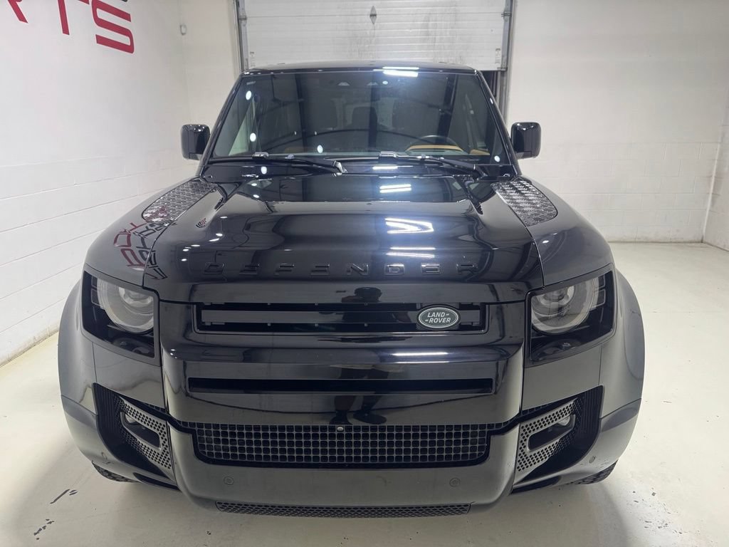 Used 2023 Land Rover Defender 90 X AWD/4WD image 9