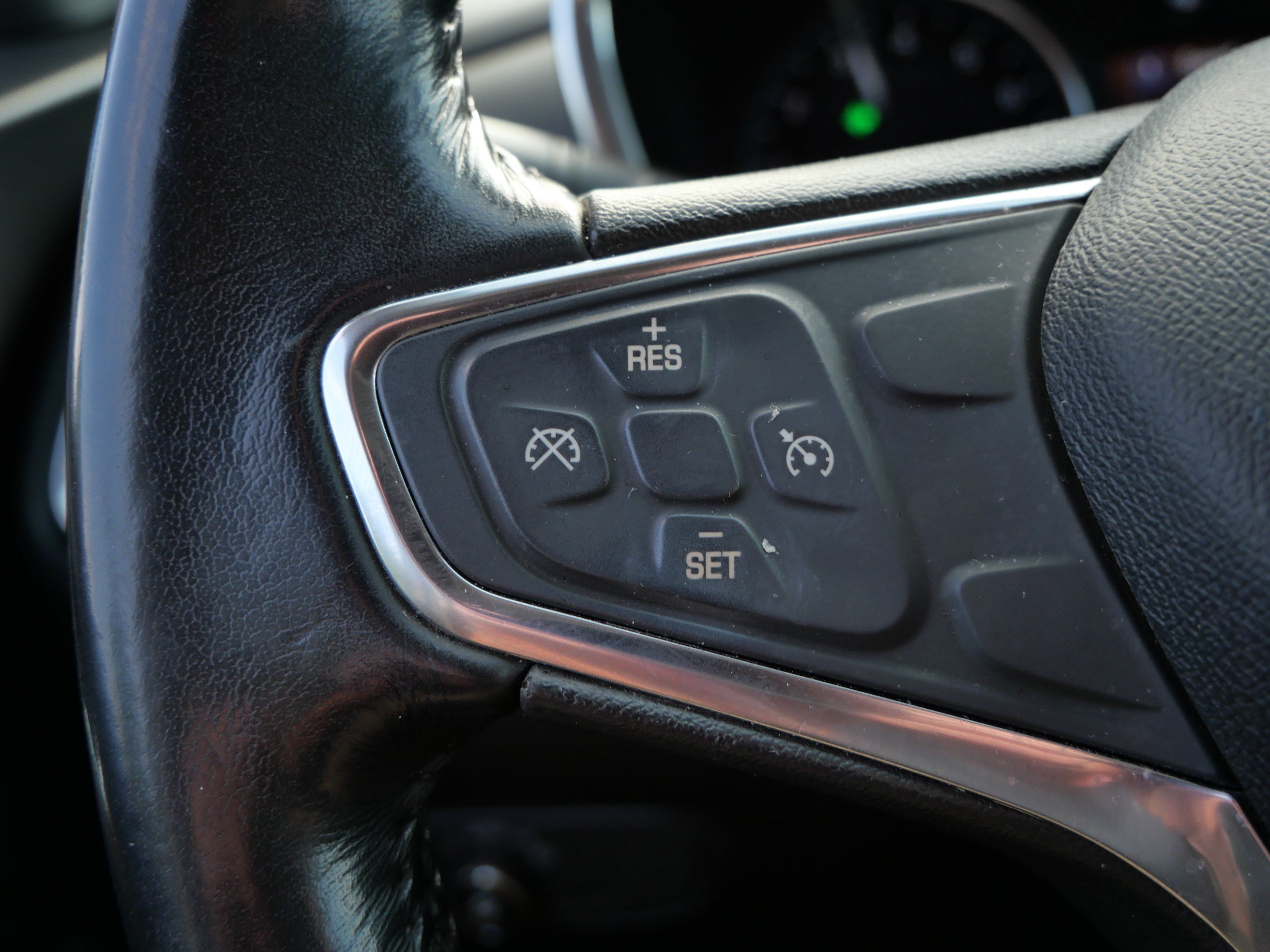Used 2019 Chevrolet Equinox LT AWD/4WD image 26
