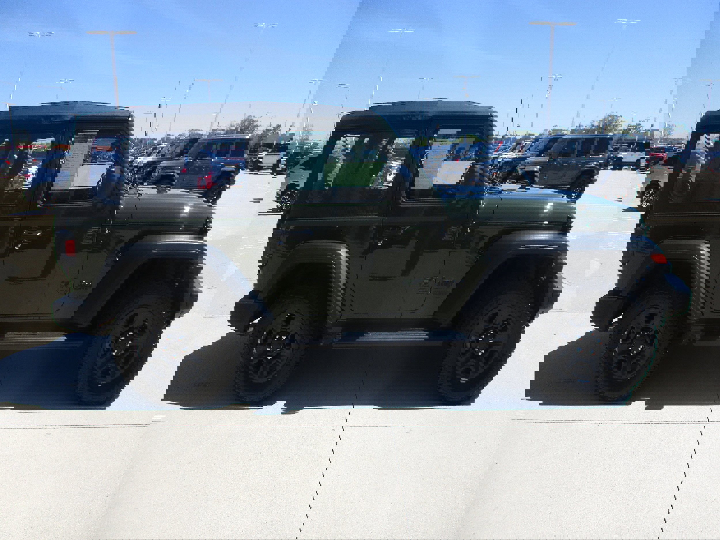 Used 2021 Jeep Wrangler Sport AWD/4WD image 7