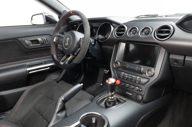 Used 2017 Ford Mustang Shelby GT350R w/ GT350R Equipment Group 920A image 22