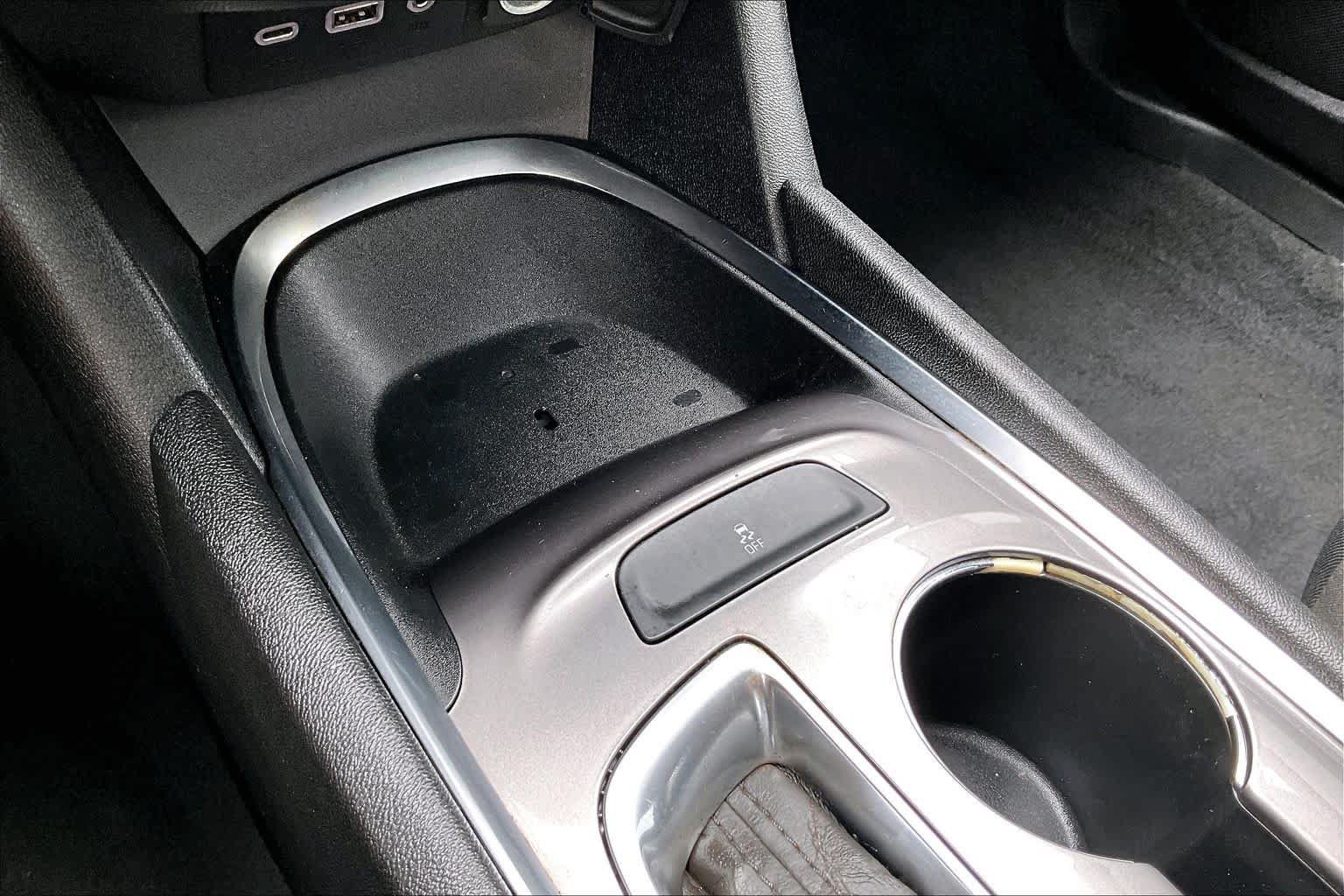 Used 2020 Chevrolet Malibu LT FWD image 31
