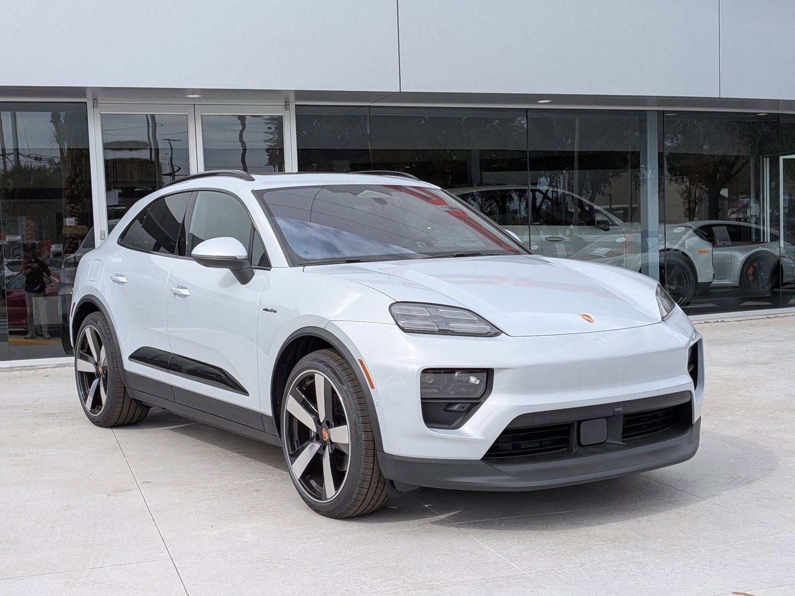 New 2026 Porsche Macan Electric image 7
