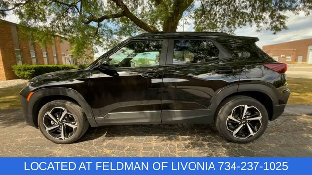 Certified 2023 Chevrolet TrailBlazer RS w/ Sun and Liftgate Package AWD/4WD image 5