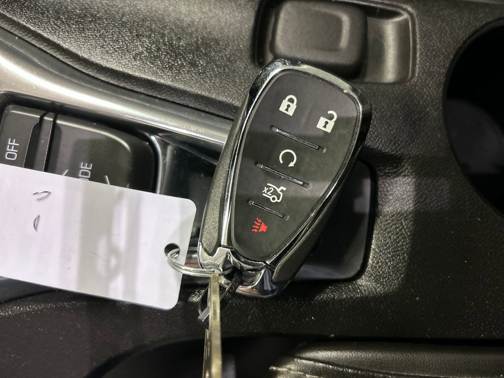 Used 2018 Chevrolet Camaro LT image 21