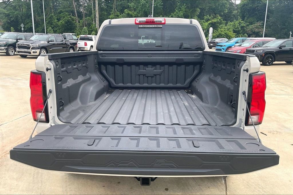Used 2026 Chevrolet Colorado ZR2 AWD/4WD image 36