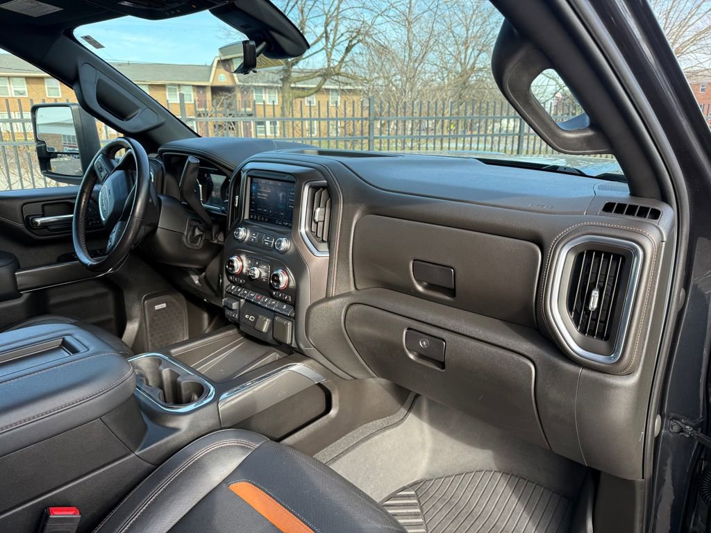 Used 2020 GMC Sierra 2500 AT4 w/ AT4 Premium Package image 13