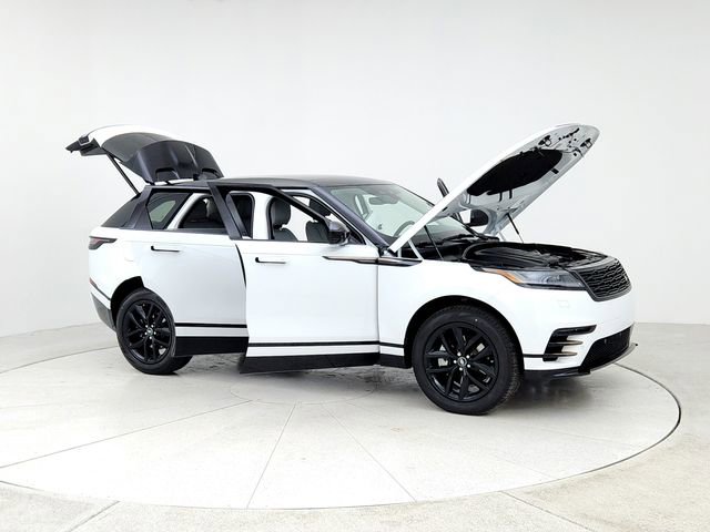New 2025 Land Rover Range Rover Velar Dynamic SE image 10