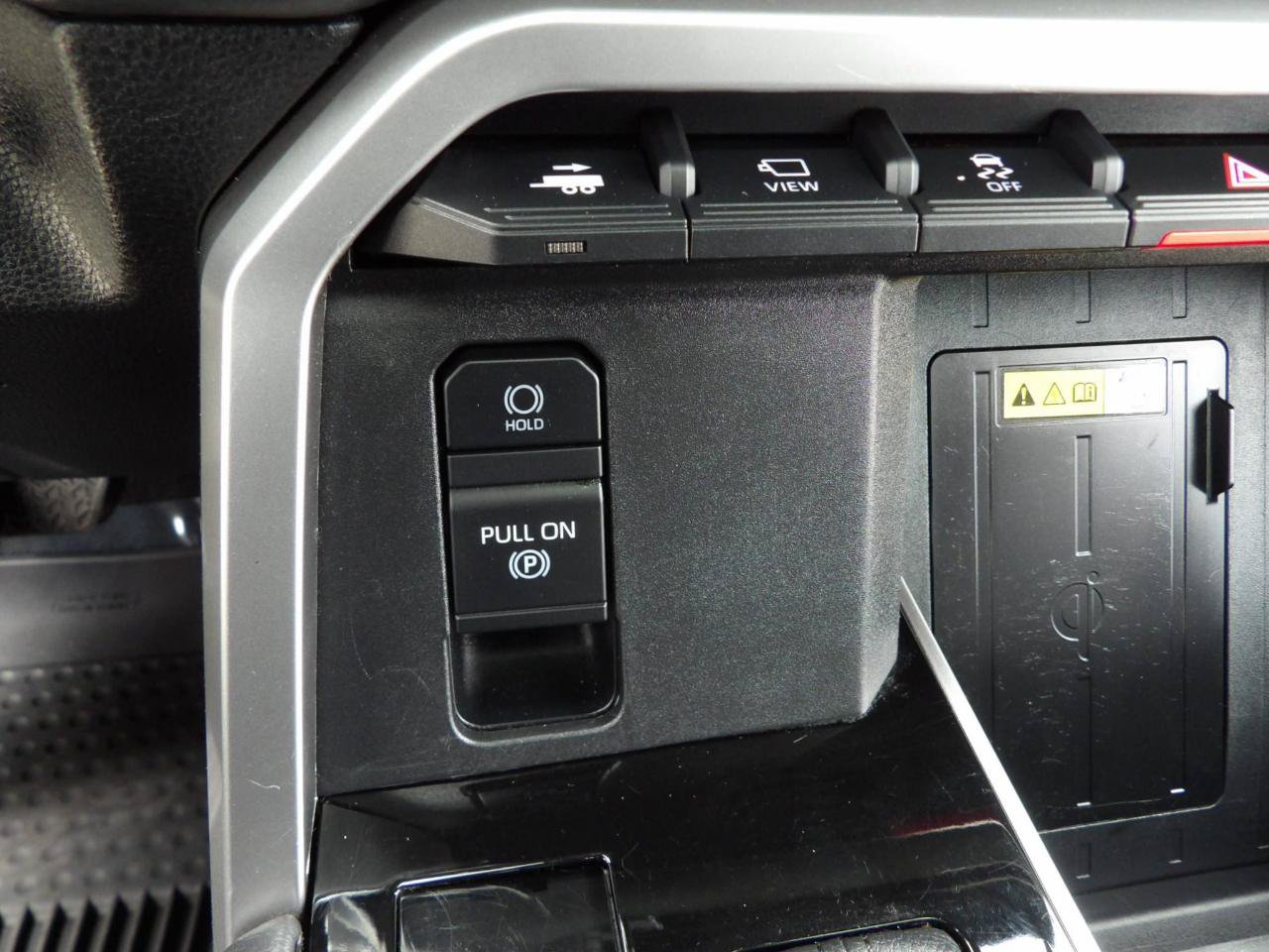 Used 2023 Toyota Tundra Platinum AWD/4WD image 30