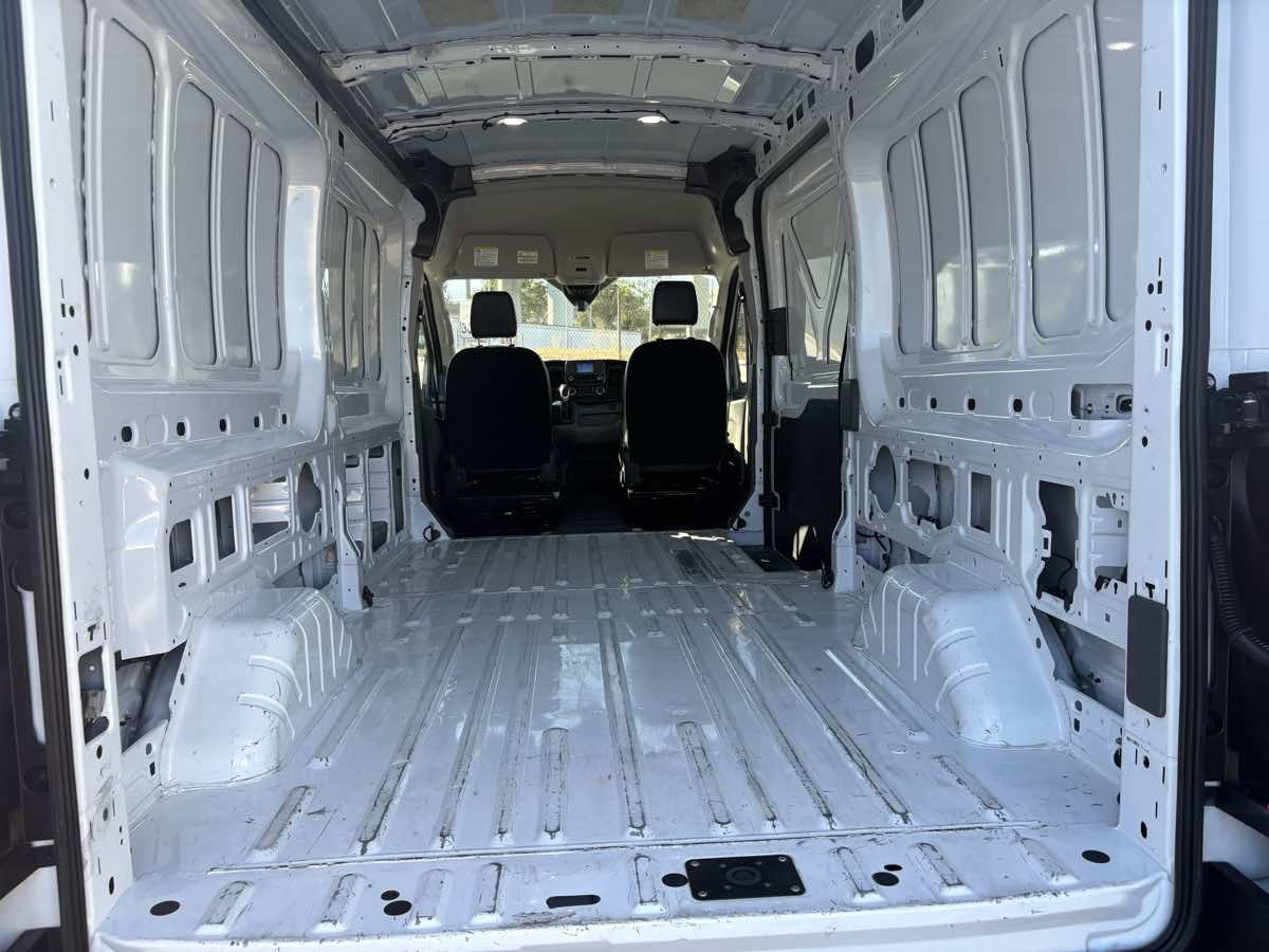 Used 2024 Ford Transit 250 148 Medium Roof Extended AWD image 13